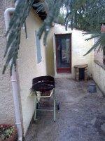 Un CABANON constitu� de 2 pi�ces � PUGET-VILLE/PIERREFEU