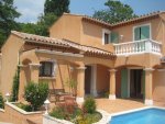 VILLA 4 Chambres � Solli�s-Toucas avec piscine