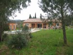 SOLLIES PONT, VILLA TRADITIONNELLE CADRE CAMPAGNE AVEC 4 CHAMBRES 